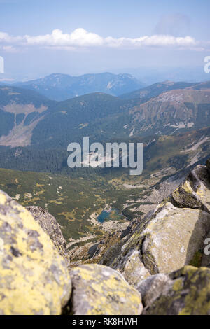 Vista dal monte Chopok su un giorno d'estate e sci escursionismo resort Jasna, Bassi Tatra National Park, Slovacchia Foto Stock