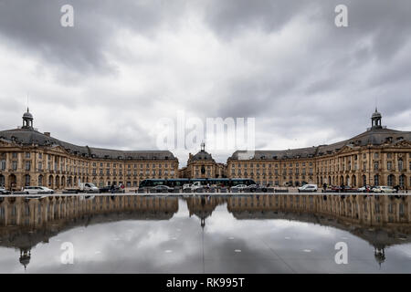 Miroir d'eau, Place de la Bourse, Bordeaux, Acquitaine, Francia Foto Stock