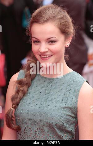 Izzy Meikle-Small assiste Pudsey il cane: Il film Premiere mondiale a La Vue Cinema nel quadrato di Leicester, Londra Foto Stock