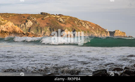 Guernsey la costa meridionale di scogliere Foto Stock