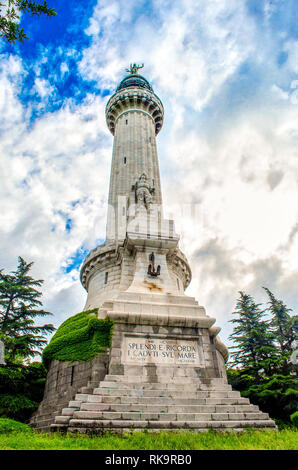 Faro della Vittoria - Trieste Faro della Vittoria Italia Foto Stock