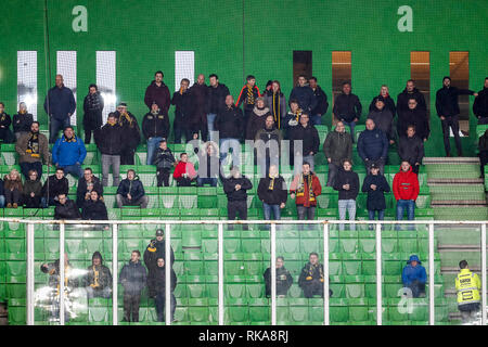GRONINGEN , 10-02-2019 , Euroborg , olandese Eredivisie Stagione 2018 / 2019 , tifosi sulle tribune dello stadio durante la partita FC Groningen - Vitesse Foto Stock