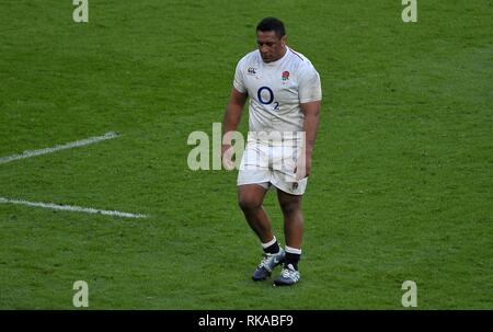 Londra, Regno Unito. 10 feb 2019. Londra, Regno Unito. 10 feb 2019.Mako Vunipola (Inghilterra) lascia il campo. Inghilterra e Francia. Guinness Sei Nazioni di rugby. Stadio di Twickenham. Londra. Regno Unito. 10/02/2019. Credito: Sport In immagini/Alamy Live News Foto Stock