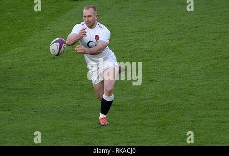 Londra, Regno Unito. 10 feb 2019. Dan Robson (Inghilterra). Inghilterra e Francia. Guinness Sei Nazioni di rugby. Stadio di Twickenham. Londra. Regno Unito. 10/02/2019. Credito: Sport In immagini/Alamy Live News Foto Stock