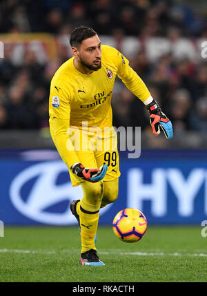 Foto di Fabrizio Corradetti 03 febbraio 2019 Roma, Italia sport calcio Roma vs Milano - Campionato di calcio di Serie A TIM 2018/2019 - Stadio Olimpico. Nella foto: Gianluigi Donnarumma Foto Fabrizio Corradetti Febbraio 03, 2019 Roma, Italia sport Calcio Roma vs Milano - Italian Football Championship League A TIM 2018/2019 - Olimpico. Nel pic: Gianluigi Donnarumma Foto Stock