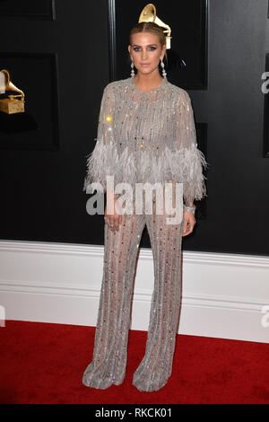 Los Angeles, Ca, Stati Uniti d'America. 10 Febbraio, 2019. Ashlee Simpson a 61° Annual Grammy Awards alla Staples Center a Los Angeles, la California il 10 febbraio 2019. Credito: Faye Sadou/media/punzone Alamy Live News Foto Stock