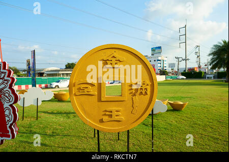 PATTAYA, Thailandia - circa Febbraio, 2016: Anno Nuovo Cinese decorazioni in Pattaya. Il nuovo anno cinese, chiamato anche il Festival di Primavera è il più più Foto Stock