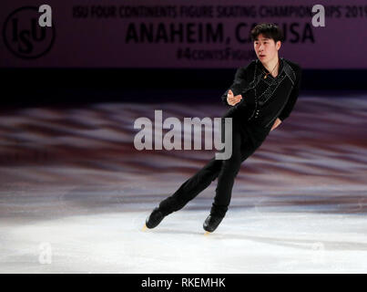 Anaheim, Stati Uniti d'America. 10 Febbraio, 2019. Jin Boyang della Cina suona presso il salone di gala dell'ISU quattro continenti la figura pattinare campionato in Anaheim, Stati Uniti, il 10 febbraio, 2019. Credito: Li Ying/Xinhua/Alamy Live News Foto Stock