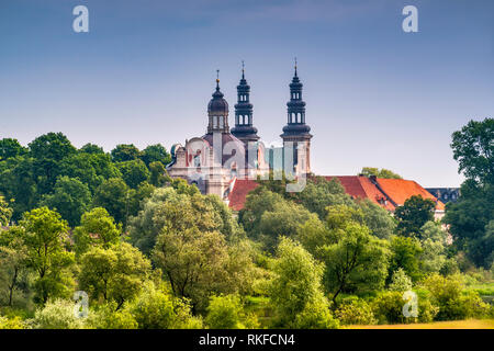 Abbazia cistercense, ora Seminario Salesiano, Collegio teologico nel villaggio di Ląd, vicino Konin, Wielkopolska, Polonia Foto Stock