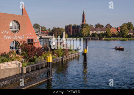 Malchow, Inselstadt im Malchower vedere, Mecklenburgische Seenplatte, Meclenburgo-Pomerania Occidentale, Germania Foto Stock