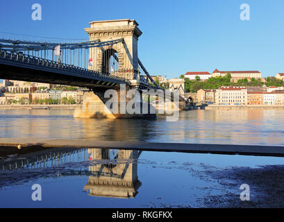 Chain Bridge - Budapest at day Foto Stock