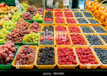 Immagine ravvicinata di frutti freschi Atwater Market a Montreal, Canada Foto Stock