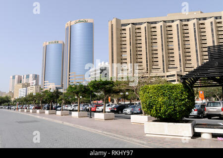 Deira Twin Towers Shopping Mall in Baniyas Road, Deira nella vecchia Dubai negli Emirati Arabi Uniti Foto Stock