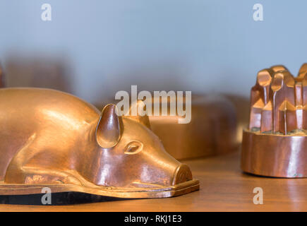 Accessori per la cucina in esposizione in pena palace, Sintra, Portogallo Foto Stock