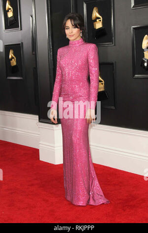 Los Angeles, California, USA. 10 Febbraio, 2019. Il cantante CAMILA CABELLO arriva per la 61Annual Grammy Awards tenutosi presso Staples Center. Credito: AdMedia/ZUMA filo/Alamy Live News Foto Stock