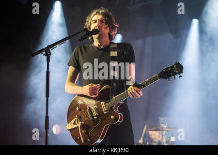 Milano, Italia. Xi Febbraio, 2019. Il nordirlandese band alternative rock Snow Patrol si esibisce dal vivo sul palco a Fabrique per presentare il loro nuovo album "selvaggio" Credito: Rodolfo Sassano/Alamy Live News Foto Stock