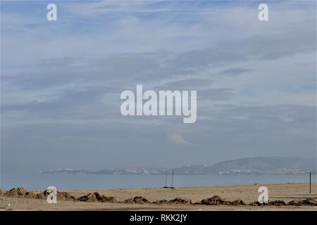 Aydin, Turchia. Il 22 gennaio, 2019. Una spiaggia può essere visto lungo il mare Egeo. Credito: Altan Gocher | in tutto il mondo di utilizzo/dpa/Alamy Live News Foto Stock