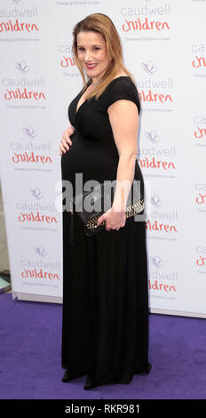 Sam Bailey assiste i bambini Caudwell Butterfly Palla al Grosvenor House Hotel Foto Stock