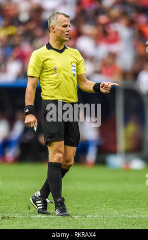 Mosca, Russia - Luglio 1, 2018. Arbitro olandese Bjorn Kuipers durante la Coppa del Mondo FIFA 2018 Round di 16 corrispondono Spagna vs Russia. Foto Stock