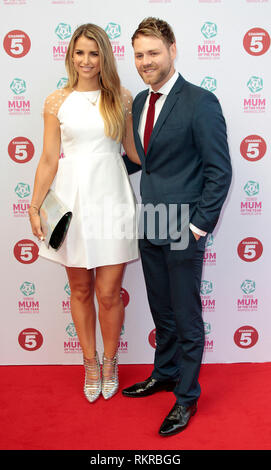 Brian McFadden and Vogue Williams frequentare il Tesco mamma dell'anno premi al Savoy Hotel Foto Stock