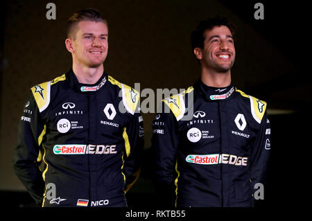 Driver Niko Hulkenberg (sinistra) e Daniel Ricciardo durante il Team Renault F1 2019 stagione lancio al Whiteways Technical Centre di Oxford. Foto Stock