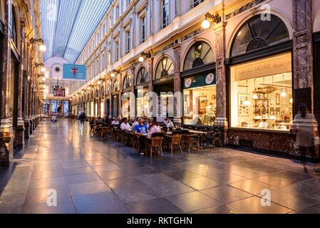 Brüssel, Les Galeries Royales Saint-Hubert, Koninklijke Sint-Hubertusgalerijen Die Galeries Royales Saint-Hubert (Niederländisch: Sint-Hubertusgalerij Foto Stock