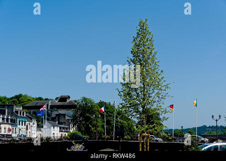 Chateaulin sul Nantes Brest canal in Bretagna, un mercato storico e famoso per il suo passato industria della pesca locale e gara ciclistica. Foto Stock