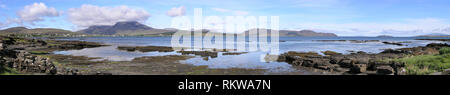 Vista panoramica della baia di Broadford, Isola di Skye, Scotland, Regno Unito Foto Stock