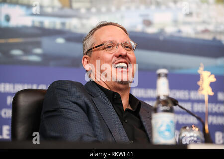 Berlino, Germania. Xi Febbraio, 2019. Regista e sceneggiatore Adam McKay del film "Vice" partecipa a una conferenza stampa durante la sessantanovesima Festival Internazionale del Cinema di Berlino a Berlino, Germania, 11 febbraio, 2019. Credito: Shan Yuqi/Xinhua/Alamy Live News Foto Stock