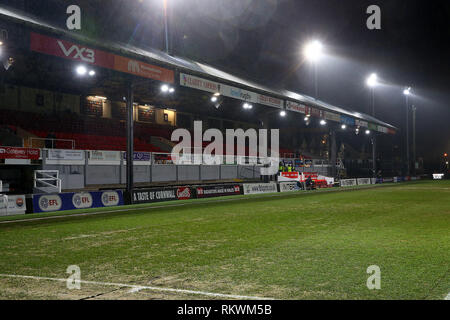 Newport, Regno Unito. 12 Feb, 2019. Newport County's passo prima il cielo EFL scommettere League 2 match tra Newport County e Milton Keynes Dons a Rodney Parade, Newport, Galles il 12 febbraio 2019. Foto di Dave Peters. Solo uso editoriale, è richiesta una licenza per uso commerciale. Nessun uso in scommesse, giochi o un singolo giocatore/club/league pubblicazioni. Credit: UK Sports Pics Ltd/Alamy Live News Foto Stock