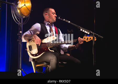 Sfatato (James Bourne, Matt Willis e Charlie Simpson) esecuzione presso la Royal Albert Hall di Londra - 17 Ottobre 2017 Foto Stock