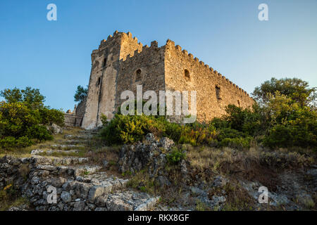 Cantiere Kapetanakis - la fortezza medievale in Messenia vicino a Kalamata Foto Stock