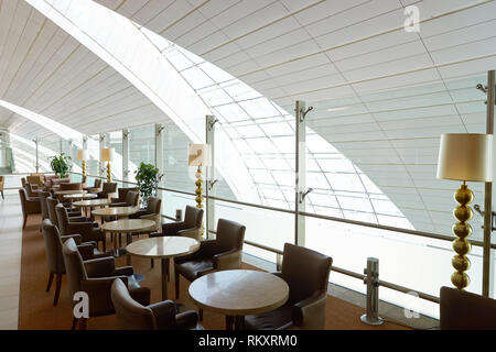 DUBAI, Emirati Arabi Uniti - circa novembre, 2016: Lounge Marhaba in Dubai International Airport. Foto Stock