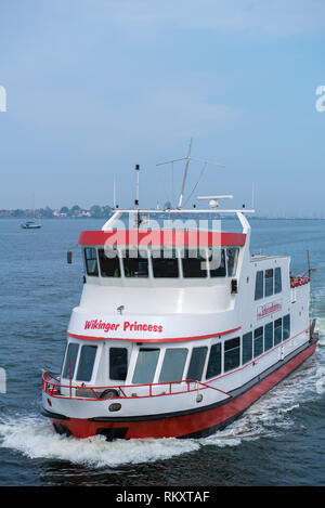 Escursione in barca Principessa Winkinger touring il fiume Schlei a Maasholm, county Schleswig-Flensburg, Schleswig-Holstein, Germania, Europa Foto Stock