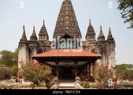 Tempio di Mahabodhi, Old Bagan village, Mandalay regione, Myanmar, Asia Foto Stock