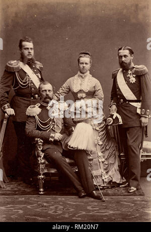 Grand Duke Alexei, lo zar Alessandro II, Granduchessa Maria Alexandrovnsa, Prince Alfred, 1874 Foto Stock