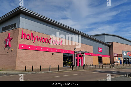 Hollywood Bowl catena tenpin bowling alley, tori Oxford Kassam Stadium, ozono Leisure Park, Grenoble Rd, Oxford, Inghilterra, Regno Unito, OX4 4XP Foto Stock