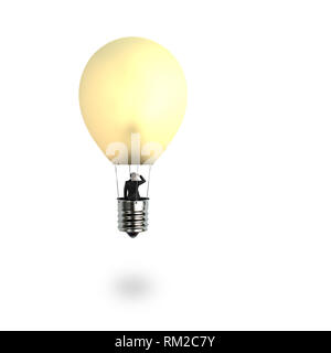 L'uomo prendendo la lampada incandescente palloncino guardando il luogo distante, isolato in uno sfondo bianco Foto Stock