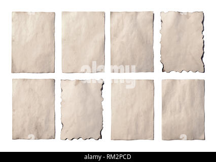 Set di vecchi pezzi di vuoto di antichi vintage sbriciolamento manoscritto di carta pergamena o orientato in senso verticale isolato su bianco Foto Stock