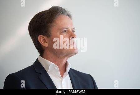 Stuttgart, Germania. Xiii Febbraio, 2019. Markus Schäfer, membro del Consiglio di Gestione per la ricerca aziendale presso la Daimler AG. Credito: Marijan Murat/dpa/Alamy Live News Foto Stock