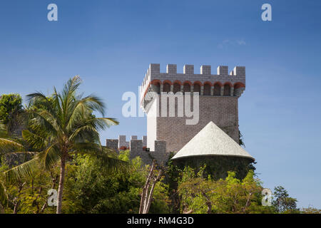 Torre di castello dell'escursione - Castello presso l'hotel resort Sea Link, Mui ne, a Phan Thiet, Vietnam Foto Stock