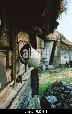 Litunet Farm Museum parte di Ryfylke Norwegian Folk Museum in Hylsfjorden vicino a sabbia Suldal in Norvegia. Foto Stock