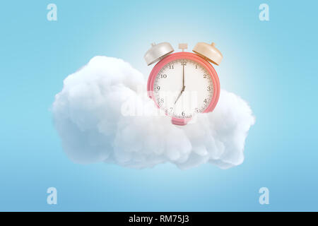 3D rendering di un vecchio orologio sveglia su un soffice nuvola bianca su sfondo blu. Foto Stock