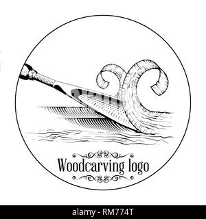 Logotipo di scultura illustrazione con uno scalpello, il taglio di una fetta di legno, stile vintage il logo in bianco e nero incisione isolato. Illustrazione Vettoriale