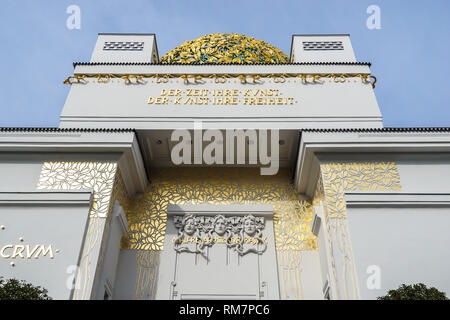 La secessione facciata di edificio a Vienna, in Austria Foto Stock