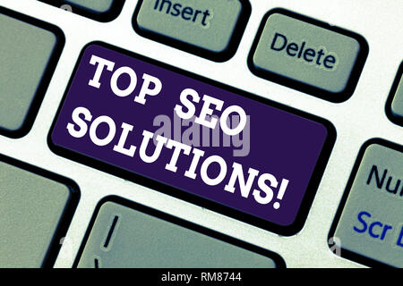 Segno di testo che mostra Top Seo soluzioni. Foto concettuale metodologia delle tecniche per aumentare la quantità di visitatori tasto tastiera intenzione di creare comput Foto Stock