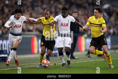 Tottenham Hotspur (sinistra-destra) Son Heung-min, Borussia Dortmund Abdou Diallo, Tottenham Hotspur di Serge Aurier e Borussia Dortmund Thomas Delaney in azione durante la UEFA Champions League round di 16, la prima gamba corrispondono allo Stadio di Wembley, Londra. Foto Stock