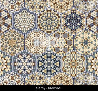 Un ricco set di forma esagonale di piastrelle in ceramica in sfumature di blu e marrone. Elementi colorati in stile orientale. Illustrazione Vettoriale. Illustrazione Vettoriale