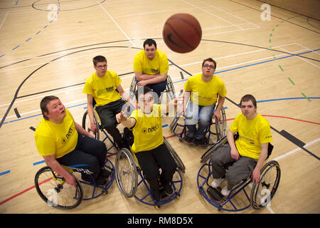 Sedia a rotelle i giocatori di basket Foto Stock