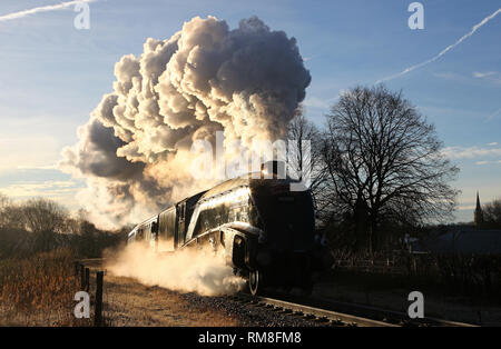 A4 60009 Unione Sudafricana capi lontano da Ramsbottom sulla East lancs ferrovia. Foto Stock